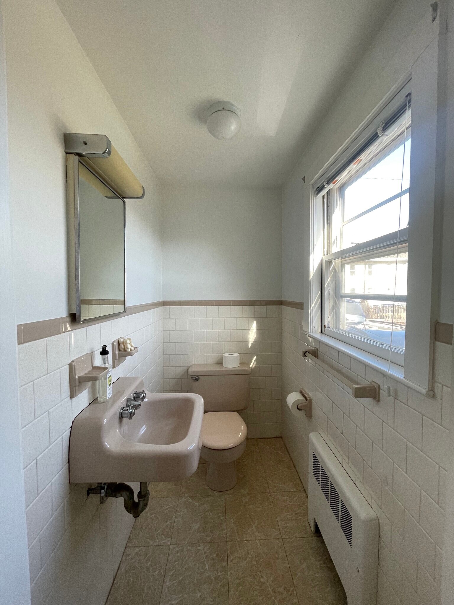 Building Photo - 17 Holworthy Pl
