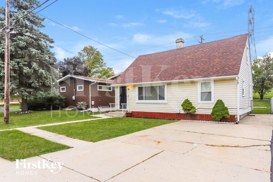 Building Photo - 510 E Clarendon Dr