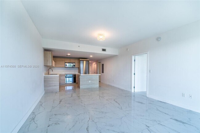 Building Photo - 16385 Biscayne Blvd