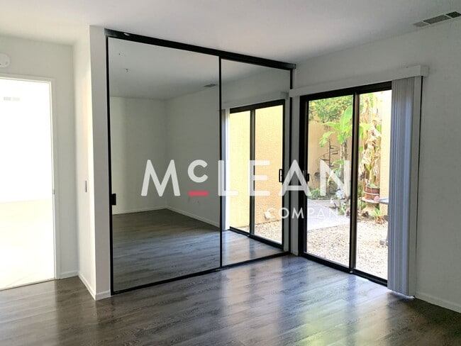 Building Photo - Gorgeous Home in Beautiful Community with ...