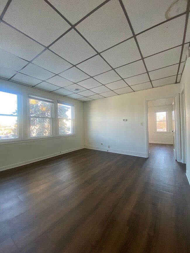 Building Photo - 1511 Oregon St