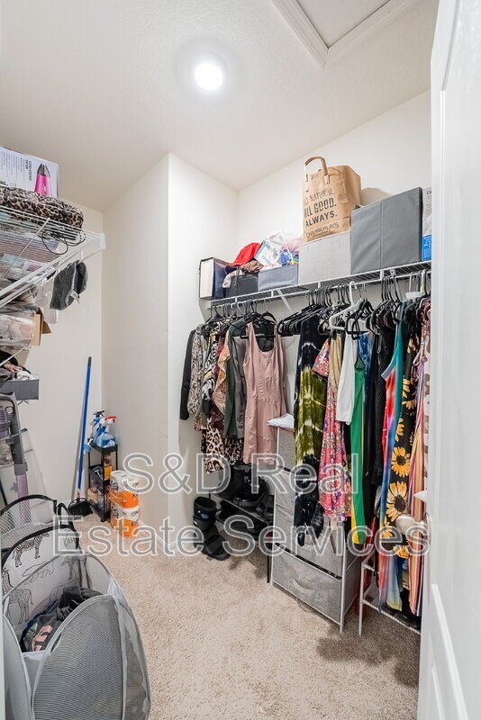 Building Photo - 3883 Resting Robin Ave