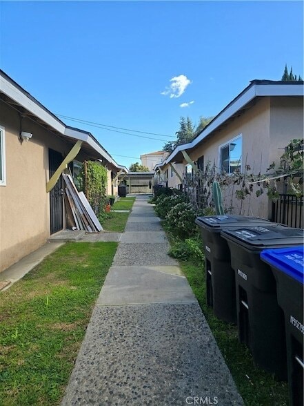 Building Photo - 500 Everett Ave