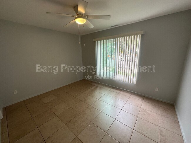 Building Photo - 4859 Campanile Dr