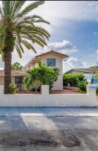 Building Photo - 2820 SW 95th Ave