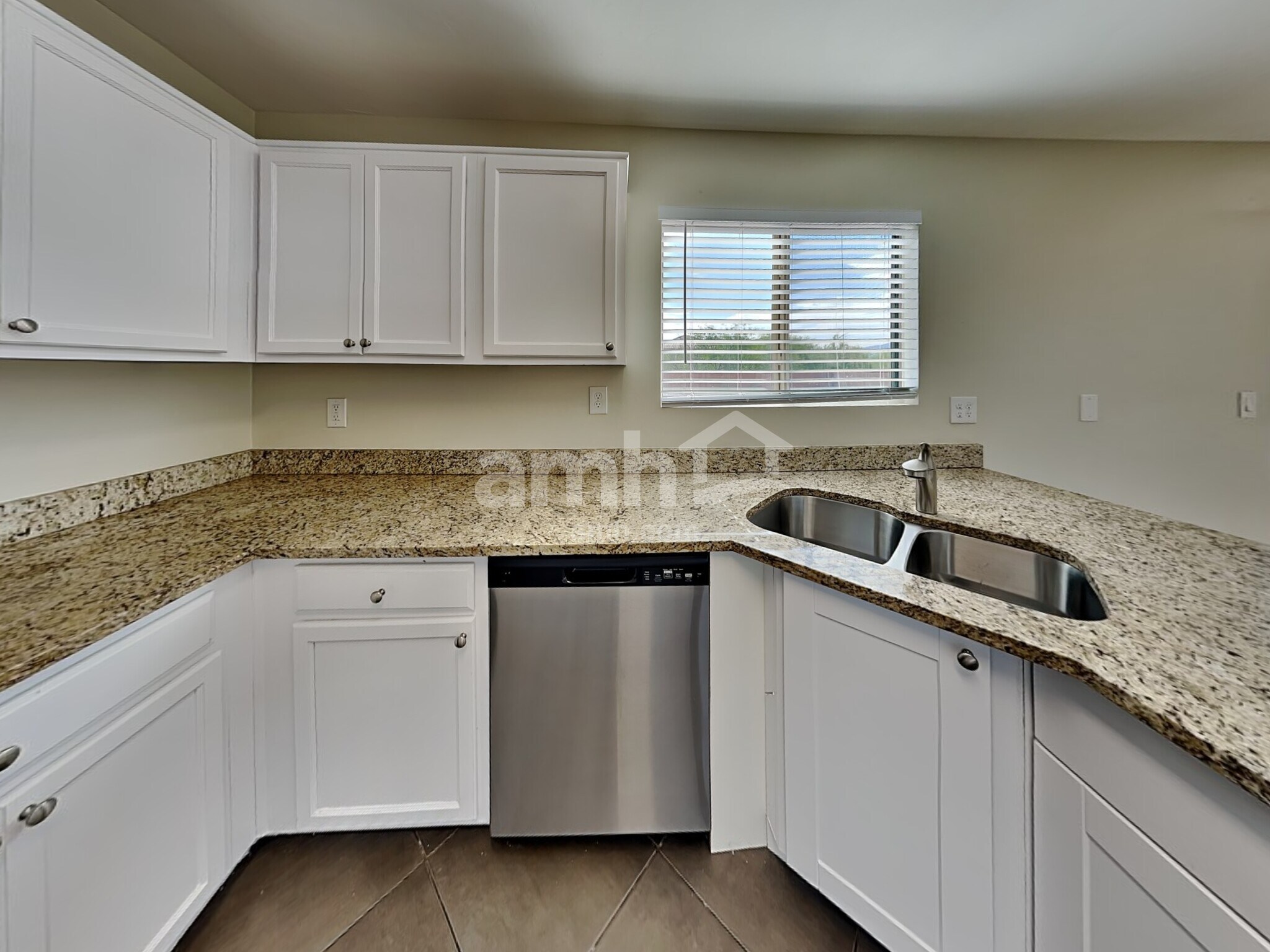 Building Photo - 18445 S Avenida Arroyo Seco