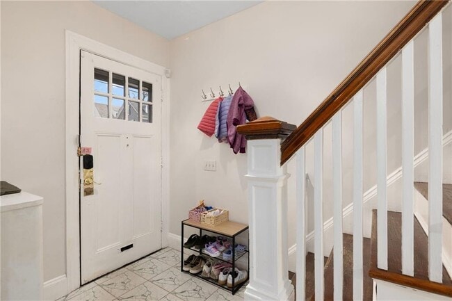 Building Photo - 422 Wayland Ave