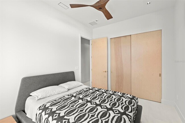 Building Photo - 150 51st St N