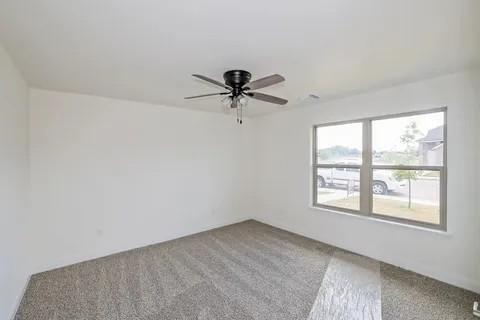 Building Photo - 7609 Woodford Ave