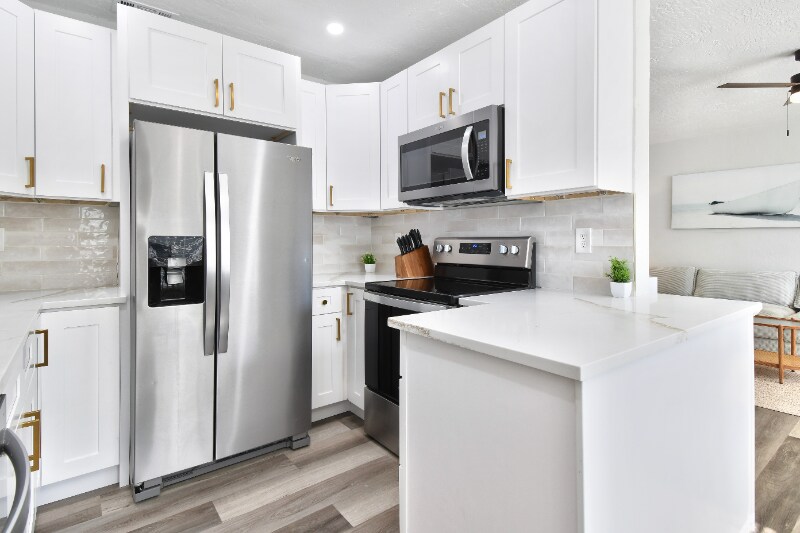 Building Photo - 7335 10th Ave N