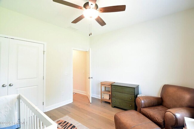 Building Photo - 119 Hadleigh Bluff