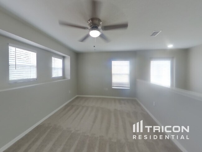 Building Photo - 19609 Timberbluff Dr