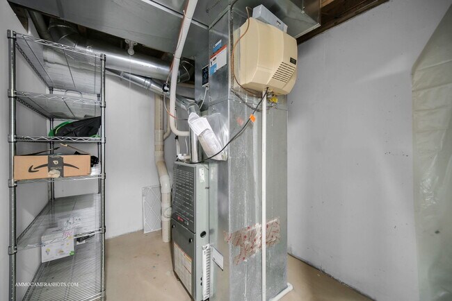 Building Photo - 369 Vaughn Cir