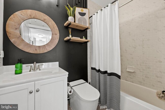 Building Photo - 607 Somerstown St