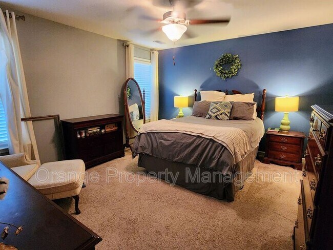 Building Photo - 612 Sandstone Dr