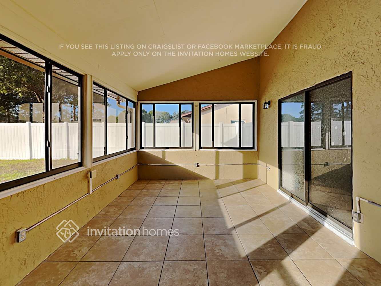 Building Photo - 785 Kara Cir