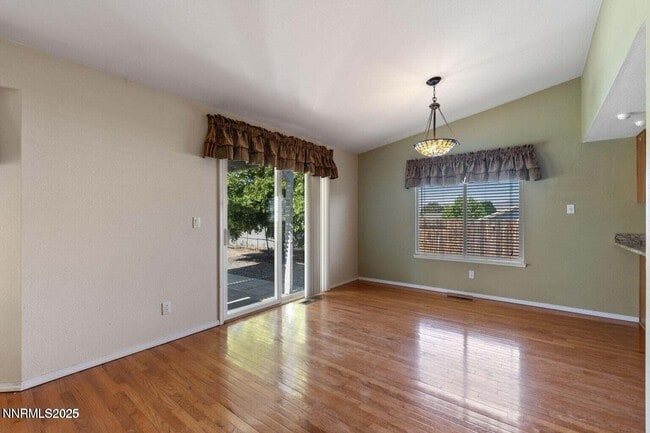 Building Photo - 439 Beau Dr