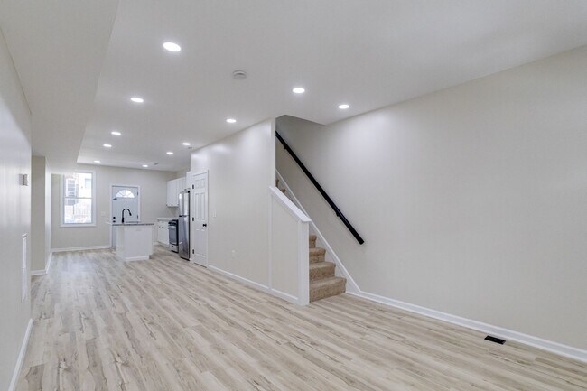 Building Photo - Remodeled 3-Bedroom Home with Finished Basement & Modern Upgrades