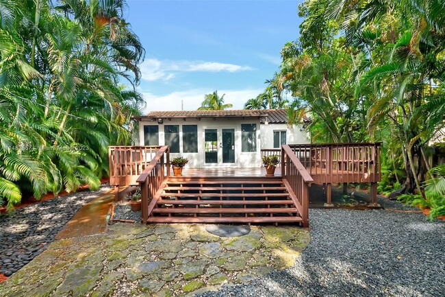 Building Photo - 2180 SW 24th St