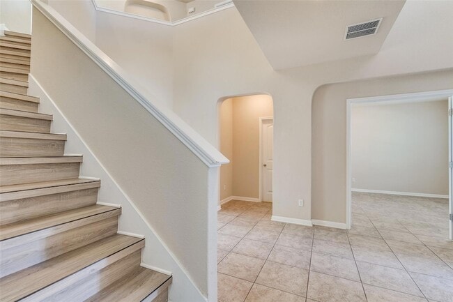 Building Photo - 114 Stone View Trail