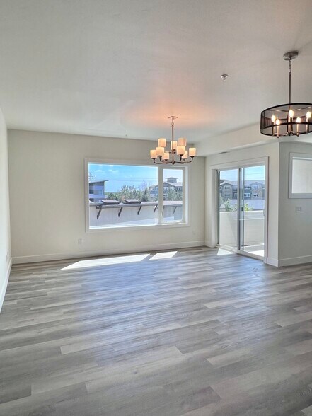 Building Photo - 1304 Snowberry Ln