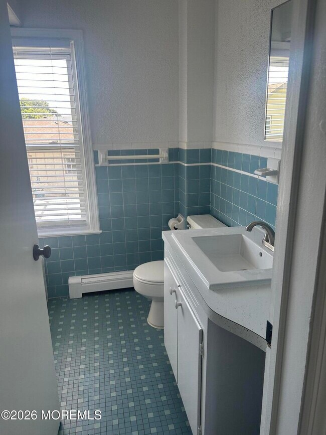 Building Photo - 1109 Lincoln Ct