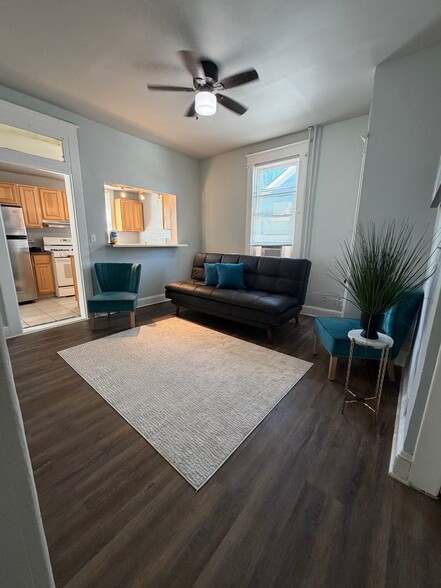 Building Photo - 3819 Woodlea Ave