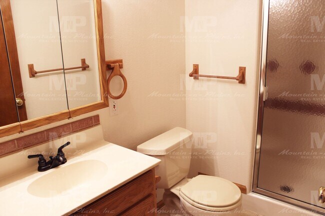 Building Photo - 2357 Forsythia Ct