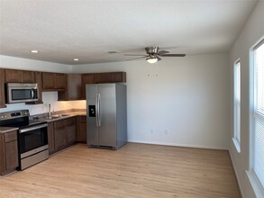 Building Photo - 3722 Putnam Dr