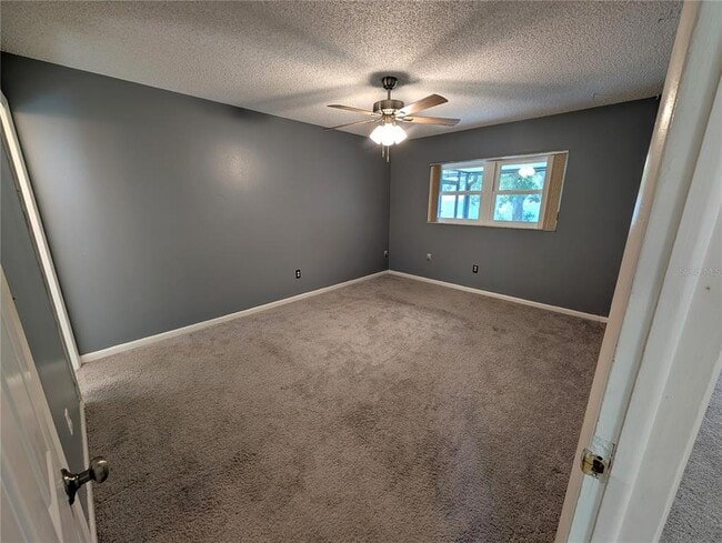 Building Photo - 719 Regent Cir S