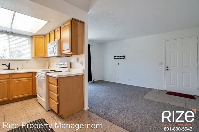 Building Photo - 4637 Quail Vista Cove