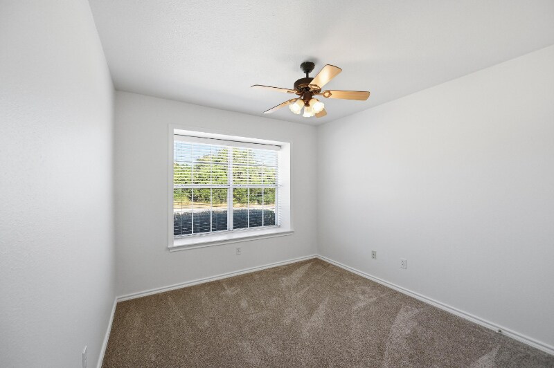 Building Photo - 1303 Cochise Trail