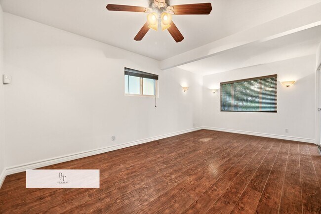 Building Photo - 6928 Vanscoy Ave