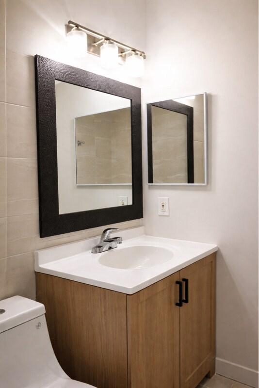 Building Photo - 2210 Ravens Crest Dr