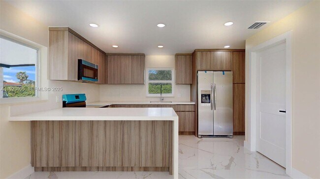 Building Photo - 3801 SW 132nd Ave