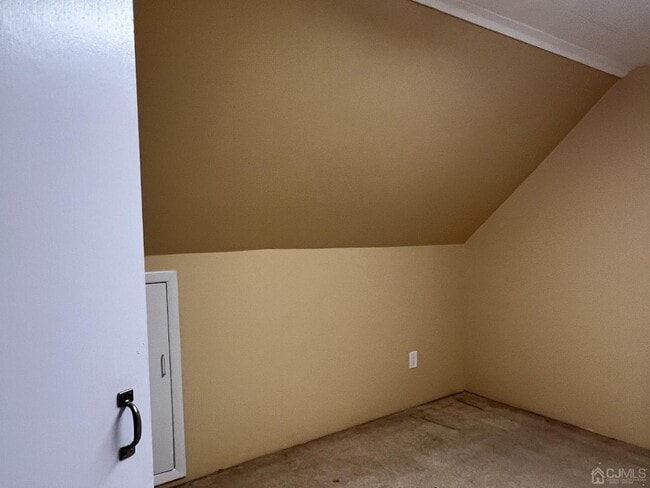 Building Photo - 27 John St