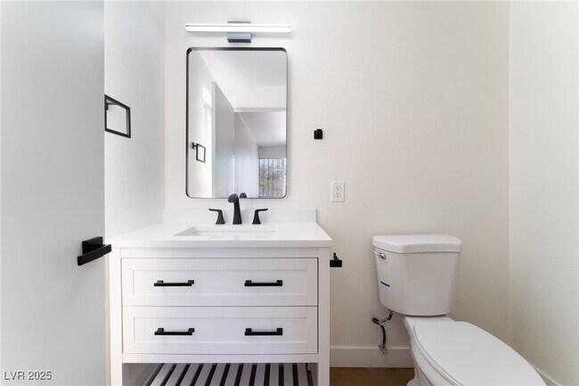 Building Photo - 3320 Osage Ave