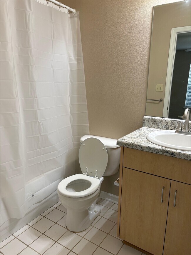 Building Photo - 2719 W Tharpe St