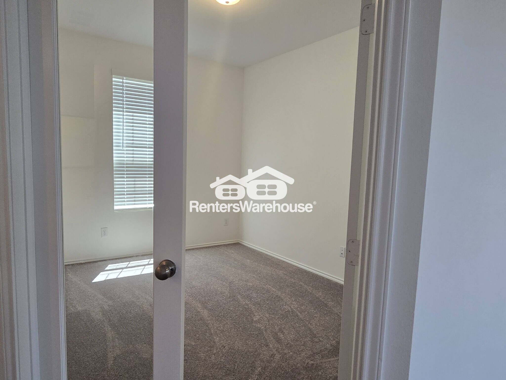 Building Photo - 2530 Carlow Ln