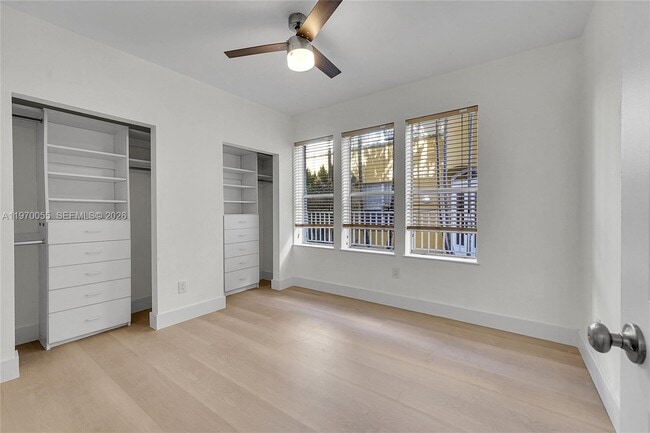 Building Photo - 1027 Pennsylvania Ave