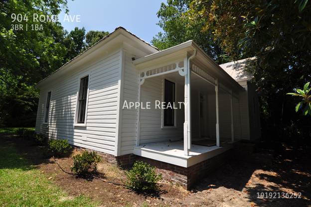 Building Photo - 904 Rome Ave