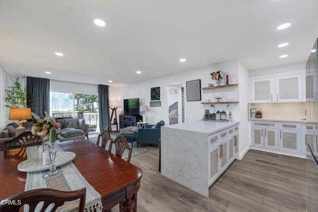 Building Photo - 660 Sunfish Way