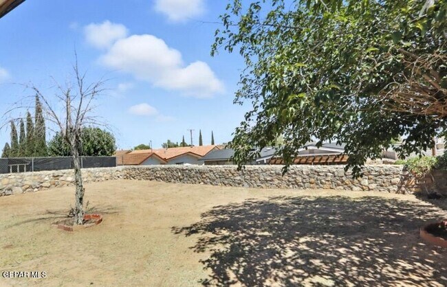Building Photo - 2900 Roy Pace Dr
