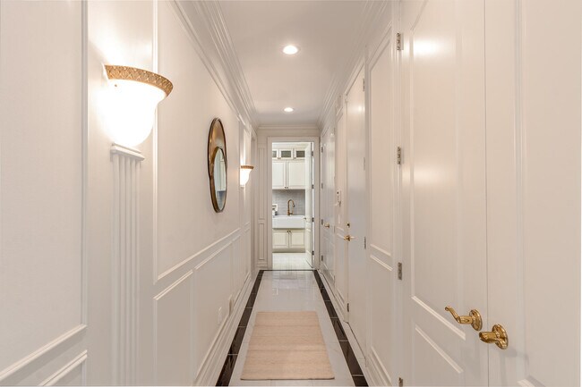 Building Photo - 16646 Brooklane Blvd