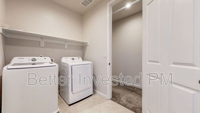 Building Photo - 2039 Karen Pl