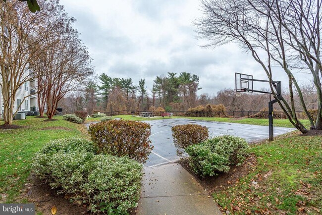 Building Photo - 1591 Spring Gate Dr.