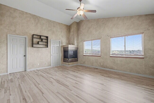 Building Photo - 5322 Balsam St