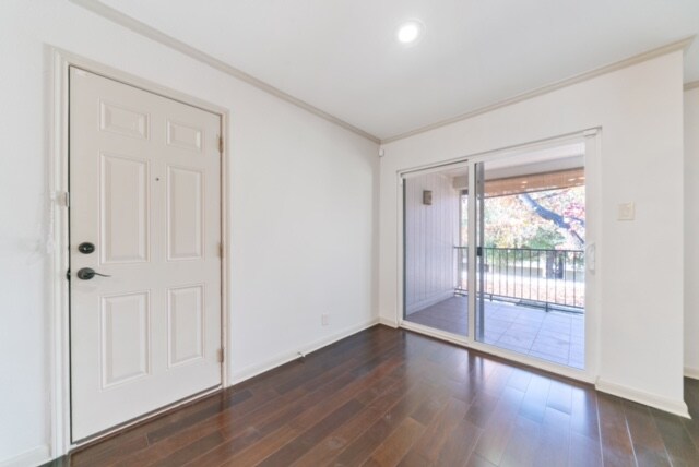 Building Photo - 100 Lorenz Rd