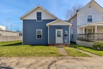 Building Photo - 4 Bed, 2 Full Bath Fully Remodeled Home