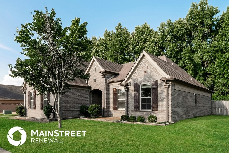 Building Photo - 5398 Meadowbriar Trail